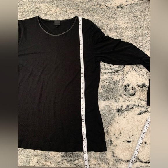 In wear long sleeve, T-shirt, size XL - Picture 7 of 7